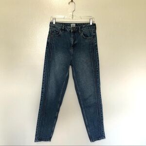 Urban Outfitters BDG Mom Jeans 28